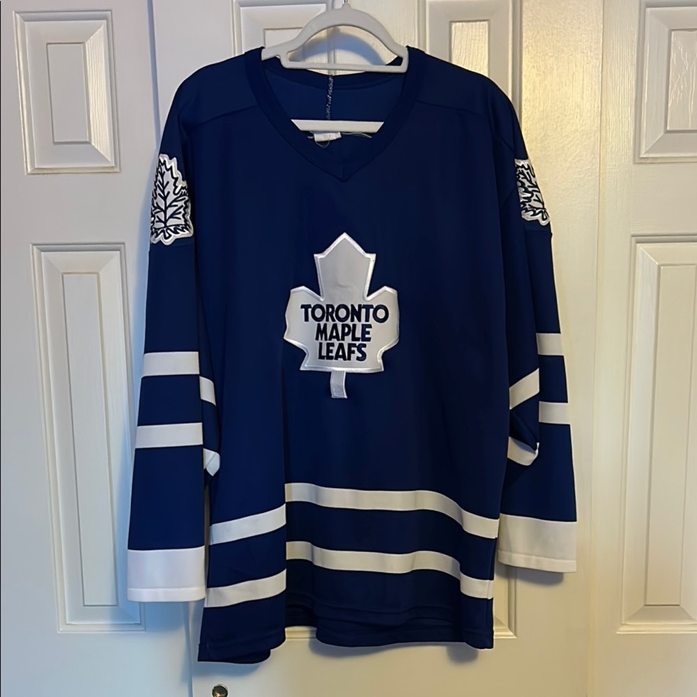 Toronto Maple Leafs Blue Jersey